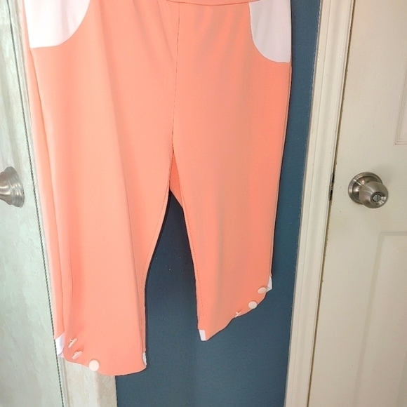 NWOT Elastic Waist Peach and White Stretchy Capris XXL - Picture 4 of 8
